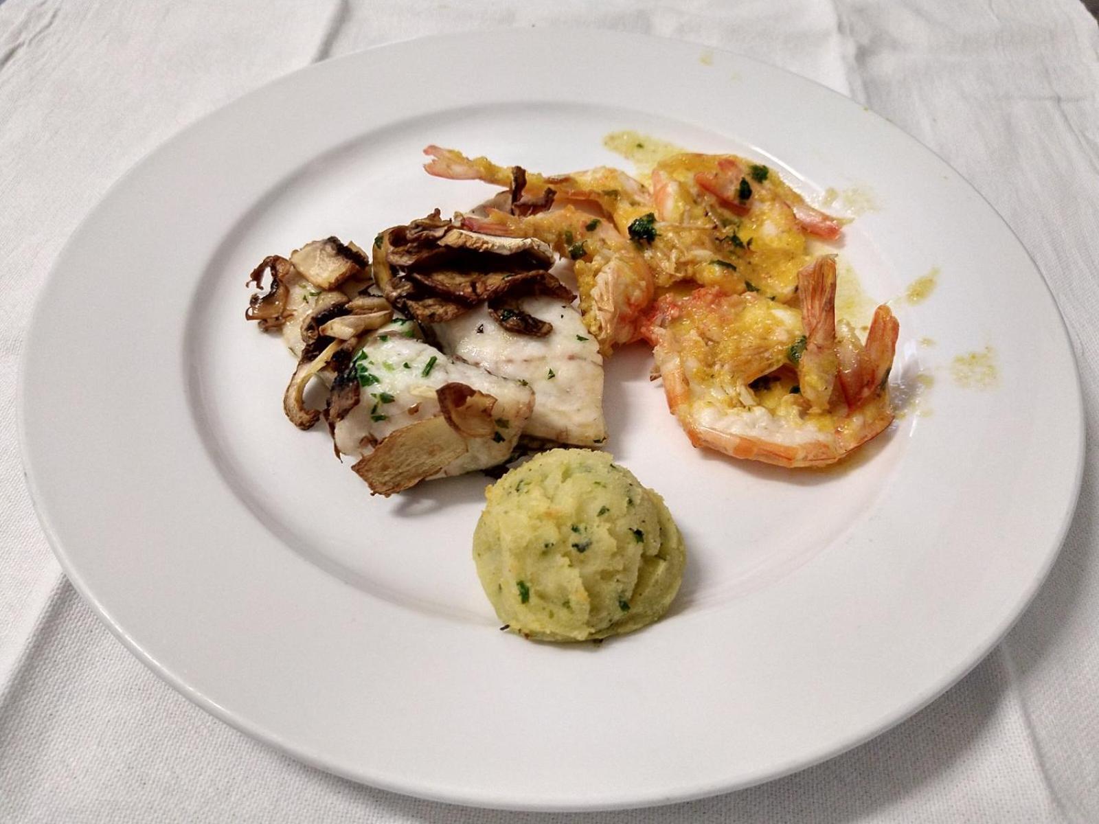 Hotel Ristorante Il Grillo أكوافيفا بيسينا المظهر الخارجي الصورة