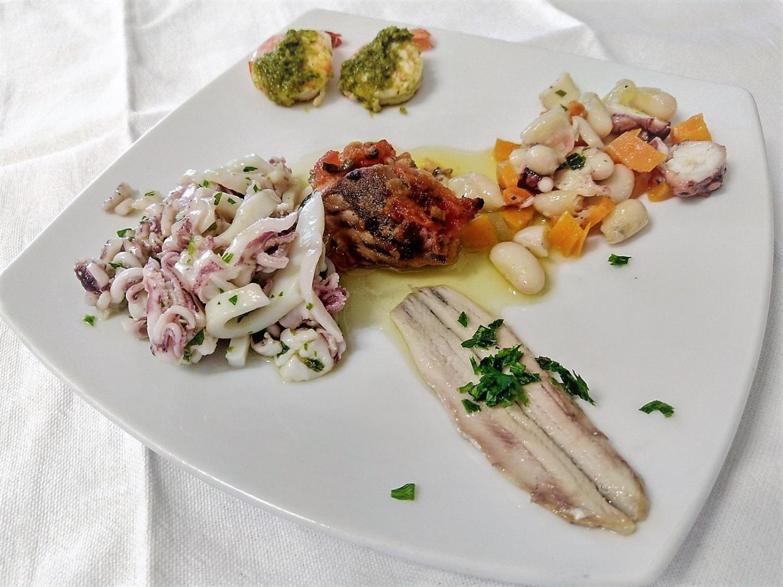 Hotel Ristorante Il Grillo أكوافيفا بيسينا المظهر الخارجي الصورة