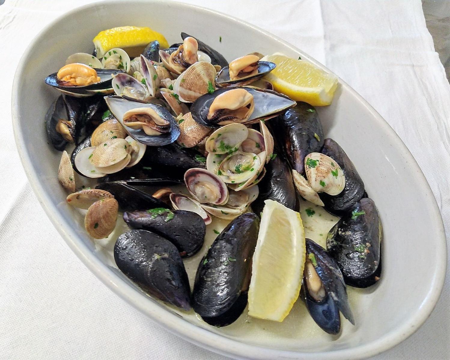 Hotel Ristorante Il Grillo أكوافيفا بيسينا المظهر الخارجي الصورة