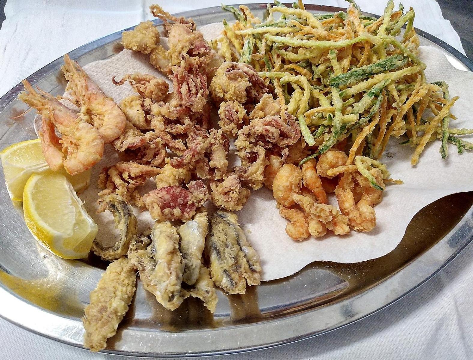 Hotel Ristorante Il Grillo أكوافيفا بيسينا المظهر الخارجي الصورة